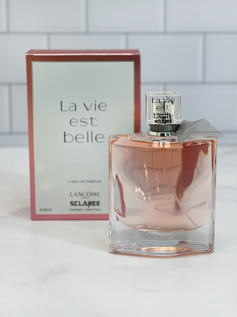 ادکلن 100 میل طرح برند  LA VIE EST BELLE 
